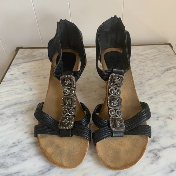 Beautiful Wedge Sandals size 9 - Picture 6 of 9